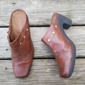 Vintage 90s y2k Aerosoles Brown Leather Chunky Heel Open Back Stud Mules 8.5
